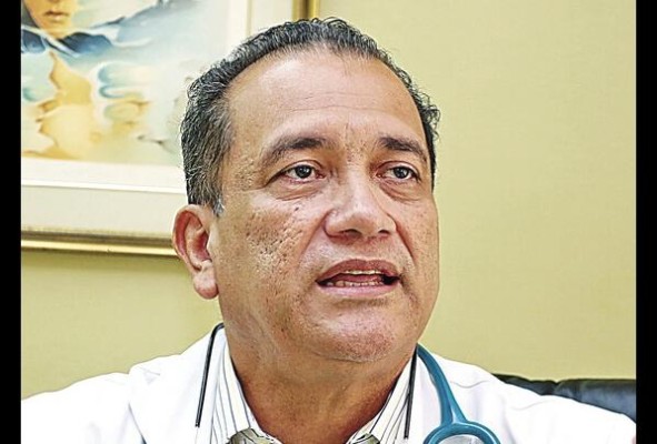Domingo Moreno. Médico Es ginecólogo obstetra. Dirigente de la Comisión Médica Nacional Negociadora e integrante de la comisión de alto nivel.