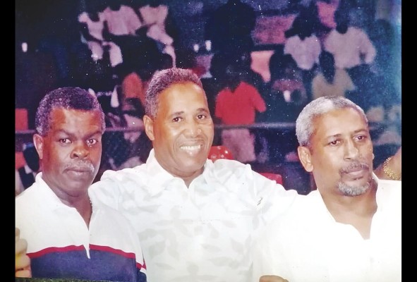 Ernesto Marcel, Ismael Laguna e Hilario Zapata escribieron grandes crónicas en la Arena de Colón.