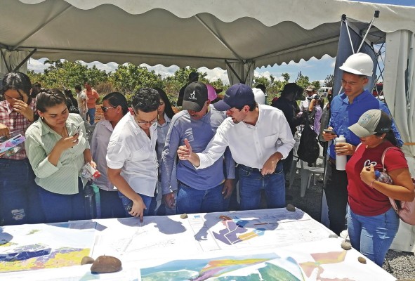 Puerto Barú cuenta con el apoyo de la comunidad debido a sus apuestas medioambientales, de hecho, asociaciones como la Cámara Nacional de Transportistas son grandes aliados del proyecto.