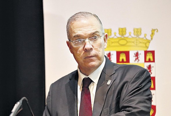 José Luis Fábrega fue electo en julio de 2019 como alcade de la capital con el 42% de los votos