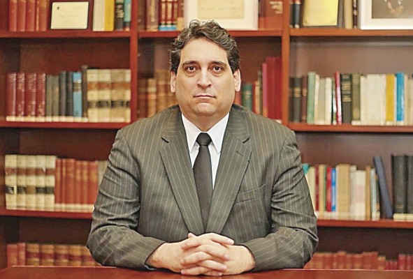 Camilo Valdés, abogado especialista en temas tributarios y miembro de Gapifi