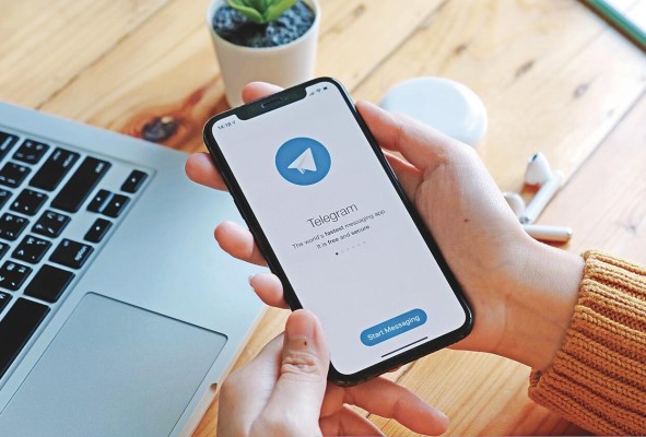 El informe concluyó que la mitad (49%) de los contenidos públicos sobre el Holocausto en Telegram, una plataforma de mensajería, niega su existencia o lo distorsiona, además de ser a menudo explícitamente antisemitas.