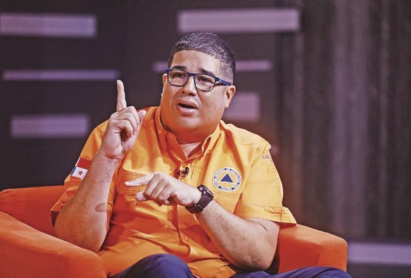 Adherbal Armando De La Rosa: 'Los funcionarios deben entender que su firma conlleva una responsabilidad legal'