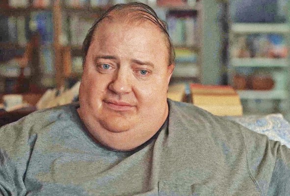 Fraser obtuvo el premio a Mejor Actor de los Critic's Choice Awards por su papel como Charlie.
