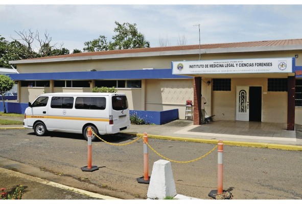 Medicina Legal, entidad encargada de manejar la cifra de fallecidos en casa por el SARS-CoV-2.