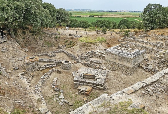 Ruinas, vista a los Dardanelos