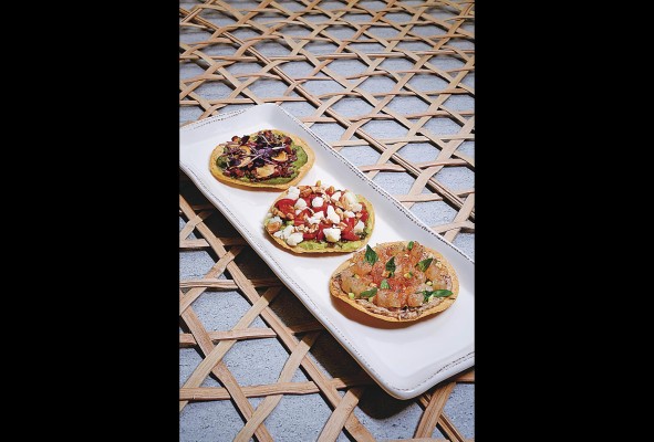 Tostadas variadas