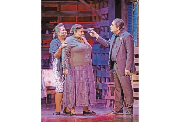 Teatros locales: entre alianzas y clausuras