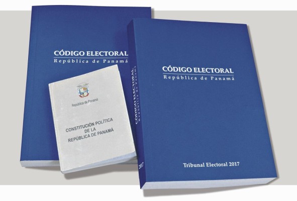 La Constitución Política establece que no habrá fueros ni privilegios.