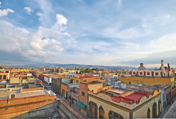 San Luis Potosí es una ciudad del centro de México. Fue un importante centro minero del oro y la plata de mediados del siglo XVI al siglo XIX.