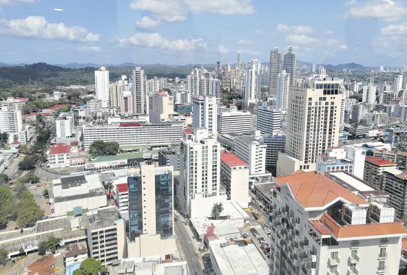 La pandemia de covid-19 golpeó fuertemente el sector laboral en Panamá.