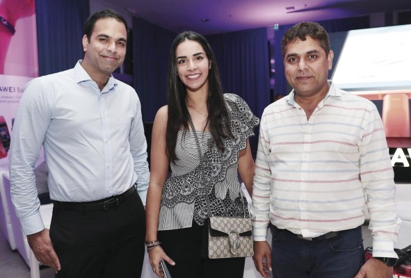 Darshan Daryanani, Alexandra Nandwani y Rajesh Asnani
