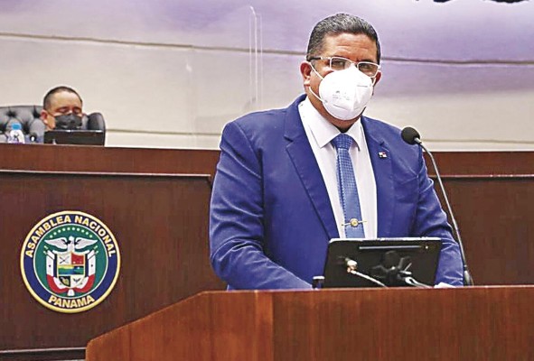 El proyecto de ley 625 sobre extinción de dominio fue presentado por el ministro Juan Manuel Pino ante el pleno de la Asamblea, en abril de 2021.