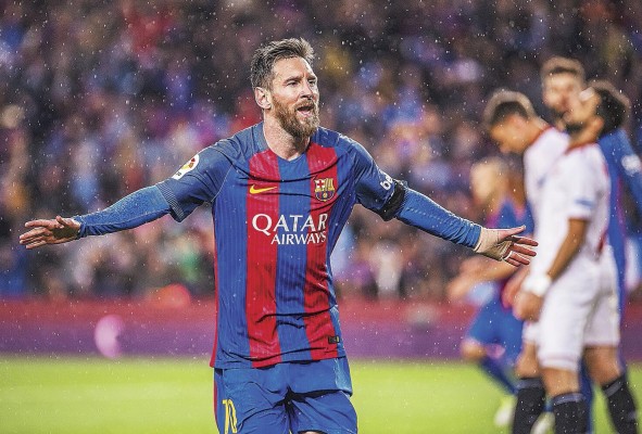 Lionel Messi, del Barcelona, festeja su anotación durante un partido.