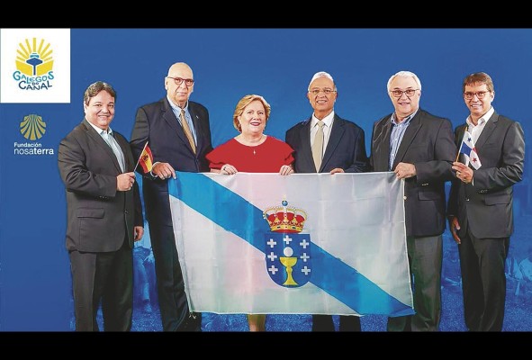De Izq. a Der: Manuel Pico, Ricardo Gago, Dorinda Cortizo, Ricardo Zanetti, Dr. Daniel Ricardo Pichel y Juan Carlos Barreiro.