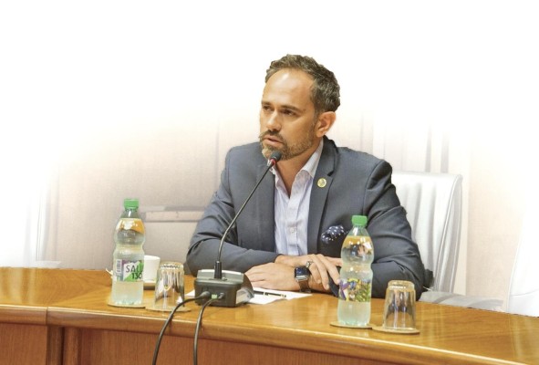 El director regional de Crime Stoppers International para el Caribe, Bermuda y América Latina con sede en Panamá, Alejo Campos