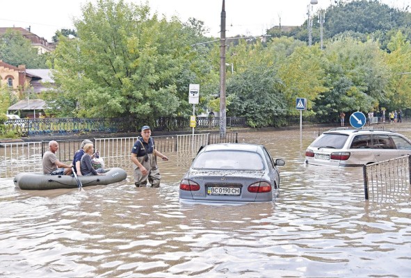 Las inundaciones y tormentas han ocasionado severos daños e impacto a las economías de los países.