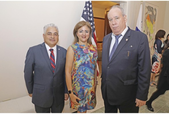 Hernán De León, Colombia Primola y José Ayú Prado