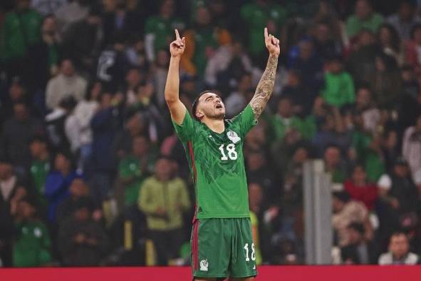 Luis Chávez, de México, celebra un gol.