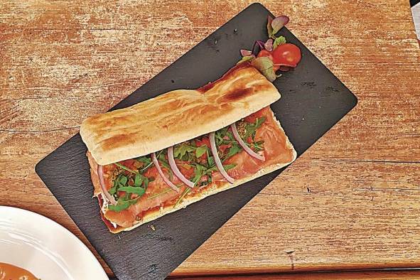 Sánduche de salmón