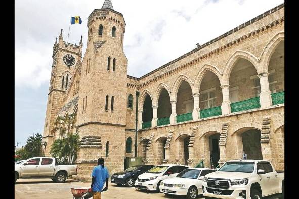 El parlamento de Barbados, ubicados a un costado de la calle Heroes Square.