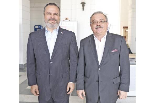 Gabriel González y Leszek Bialy