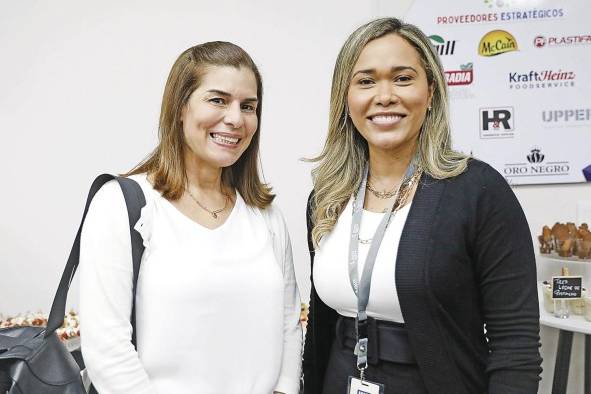 María Eugenia Falcón y Joan Cajar