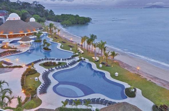 Playa Bonita en Veracruz. Es una de las playas más cercanas a la ciudad y después de unos largos días de semana, ¿Qué mejor que disfrutar de una ida a la playa con tu familia o amigos?
