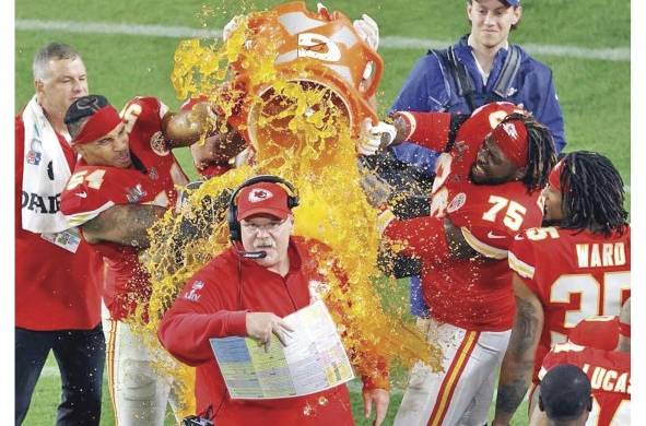 Los Chiefs se convirtieron en campeones del Super Bowl LIV, por primera vez en 50 años.