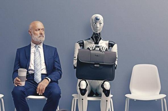 El experto cree posible que en 10 o 15 años, los humanos experimenten el día a día junto a robots.