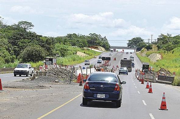 El proyecto de ensanche de la autopista se dio en el periodo 2009 -2014.