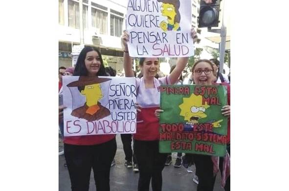 Pancartas en protestas chilenas de 2019.