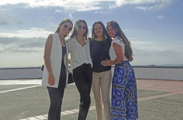 Ana Isabel, Jimena, Allison y Valeria