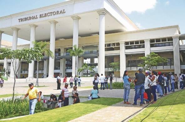 El registro de inscripciones de los panameños en partidos políticos lo lleva el Tribunal Electoral.