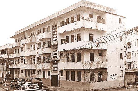 Edificio Arraiján, 1944, Av. Justo Arosemena y calle 25 este.