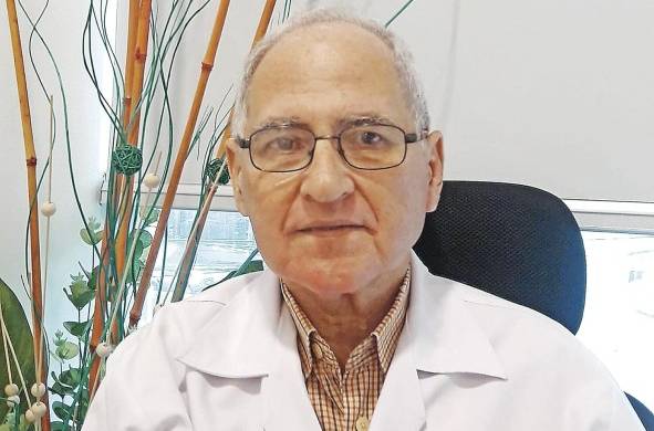 El médico Eduardo Reyes