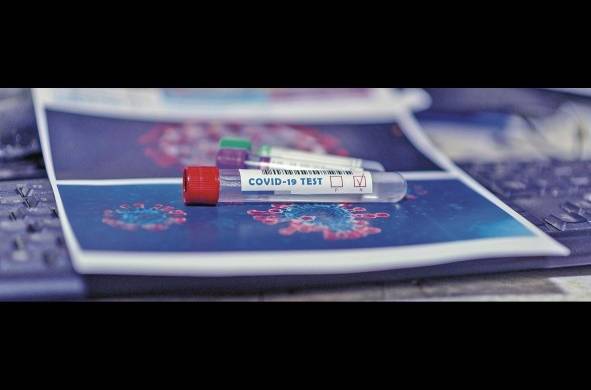 Ómicron: la ciencia indaga e insiste en continuar con la vacunación para contrarrestar efectos de la nueva variante