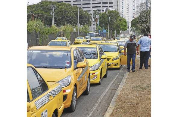Taxistas han anunciado más protestas.