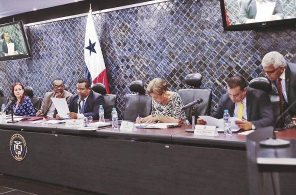 Los magistrados del TE, Eduardo Valdés Escoffery, Alfredo Juncá y Luis Guerra