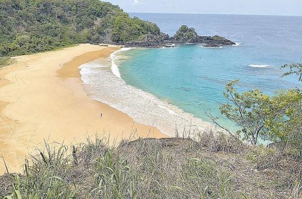 La playa de Baía do Sancho, en Fernando de Noronha, Brasil, lidera el 'ranking' de las 25 mejores playas de TripAdvisor.