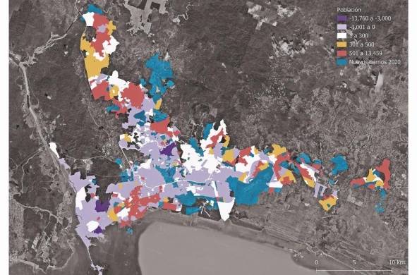 Este mapa muestra los barrios que conforman la ciudad de Panamá, según si ganaron (colores gris, naranja y rosa) o perdieron (color lila) población entre 2010 y 2023. Se puede observar cómo los barrios construidos hasta finales de la década de 1970, perdieron población, mientras la mayor parte del crecimiento ocurre hacia las periferias norte y este.