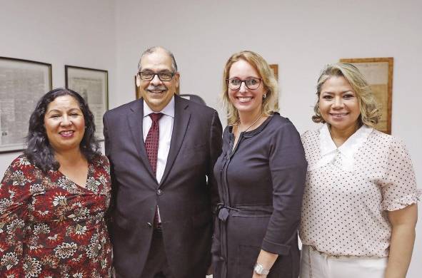 Dacil Acevedo, Rubén Castillo, Raquel Robleda y Flor Altamiranda