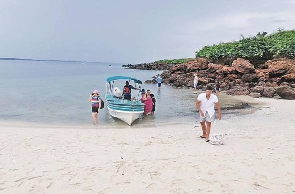 Isla Iguana es uno de los principales destinos turísticos de Pedasí y de toda la región de Azuero.