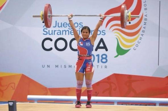 Erika Ortega, campeona nacional de los 49 kilos, cuenta con dos récords nacionales al levantar 87 kilogramos en envión y 157 kilos en total.