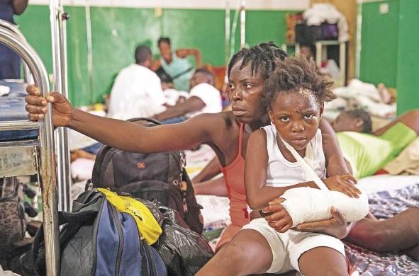 Una oenegé denuncia que grupos paramilitares controlan el acceso a la ayuda en Haití