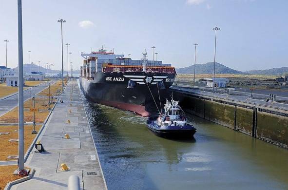 El Canal de Panamá conecta 180 rutas marítimas que llegan a 1.920 puertos en 170 países.