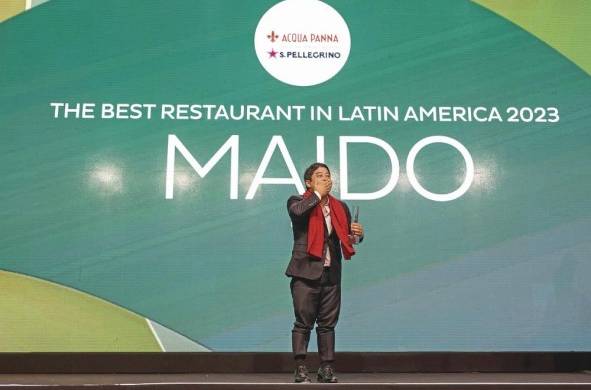 El chef Mitsuharu Tsumura durante la premiación en Río de Janeiro