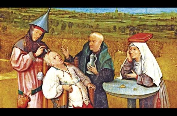 En 'La extracción de la piedra de la locura', de El Bosco, realizada entre 1475 y 1480, aborda el tema de la locura pero mostrándonos la práctica de la trepanación.
