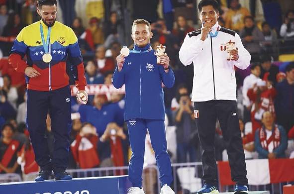 En los Juegos Panamericanos de 2019 celebrados en Lima, Perú, ganó una de las medallas de bronce en el evento de kata masculino.