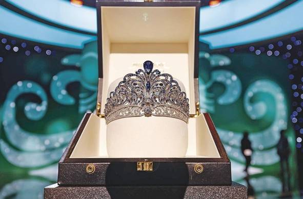 La corona elaborada por la firma Mouawad para Miss Universo 2023.